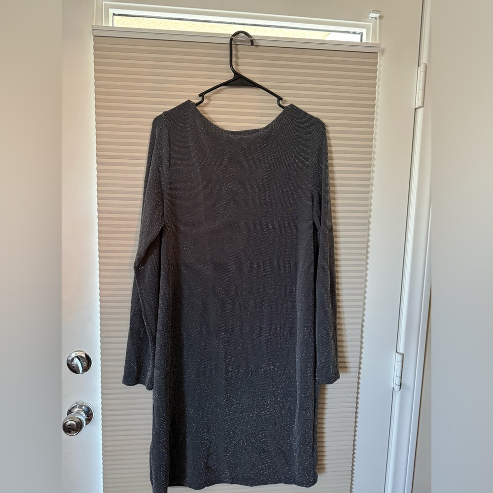 Women long sleeve silver and gray dress